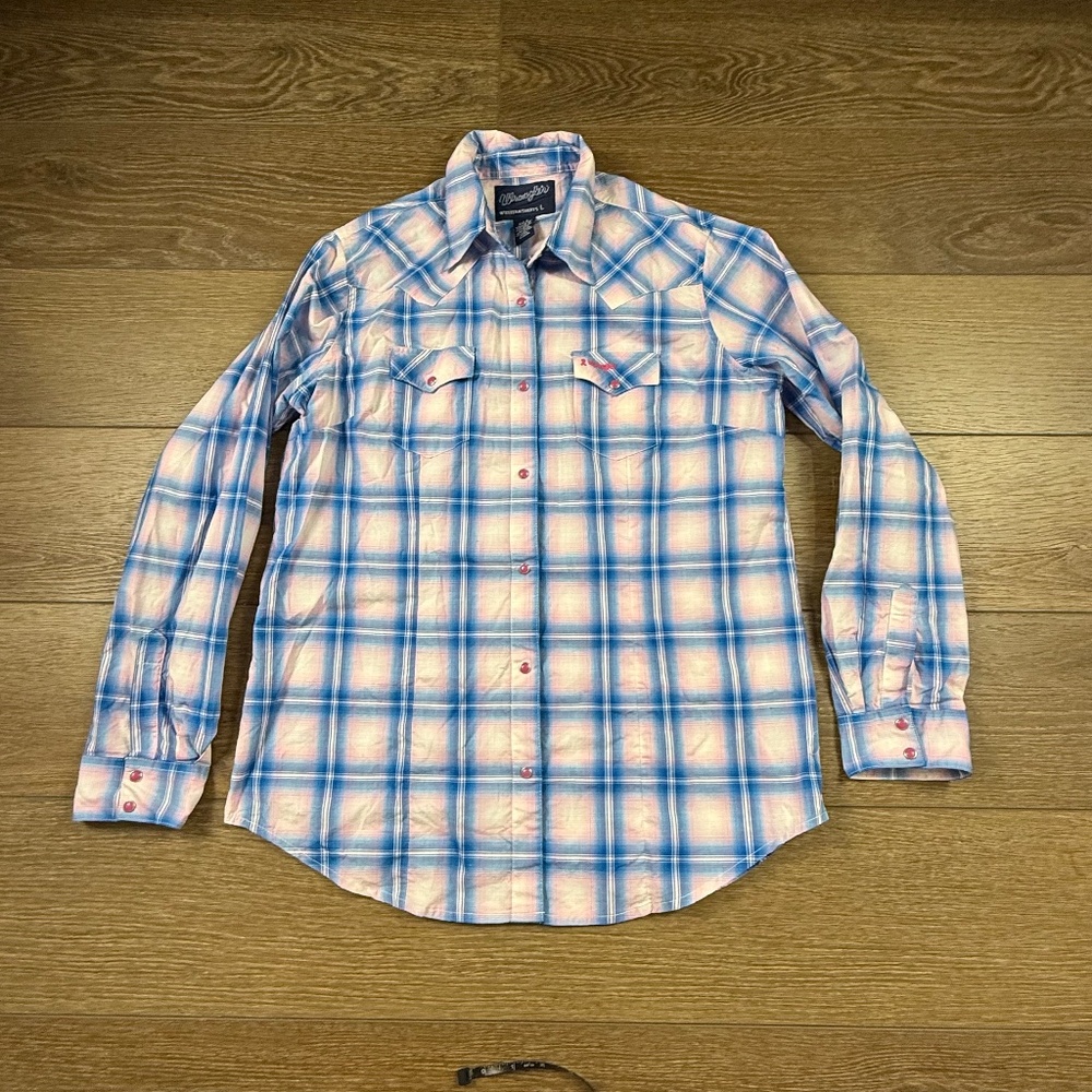 Wrangler Western Blue Plaid Pearl Button Breast Cancer Awareness Shirt Sz L